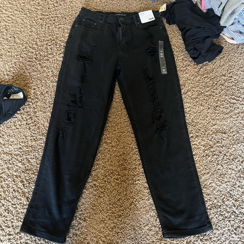 *BRAND NEW WITH TAGS * Aeropostale mom jeans